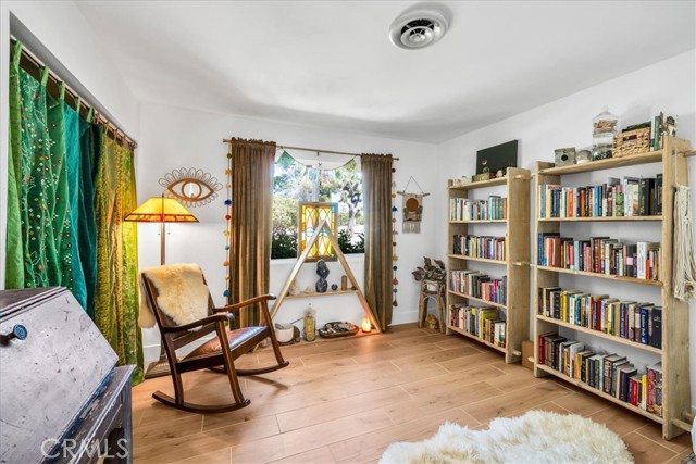 9124 Joshua Lane, Yucca Valley CA: https://media.crmls.org/medias/c769f7a5-f514-4e73-8fd5-0b5e0c72741c.jpg