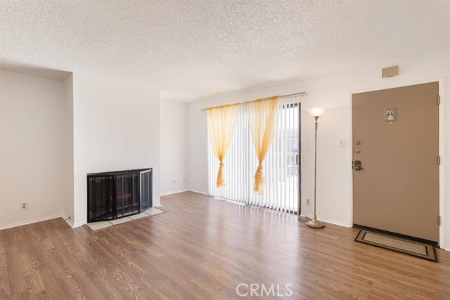 Detail Gallery Image 6 of 23 For 322 N Avenue 66 #5,  Highland Park,  CA 90042 - 1 Beds | 1 Baths