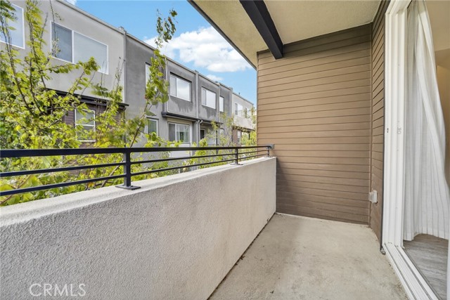 Detail Gallery Image 16 of 55 For 8405 N Fusion, Northridge,  CA 91325 - 4 Beds | 4 Baths