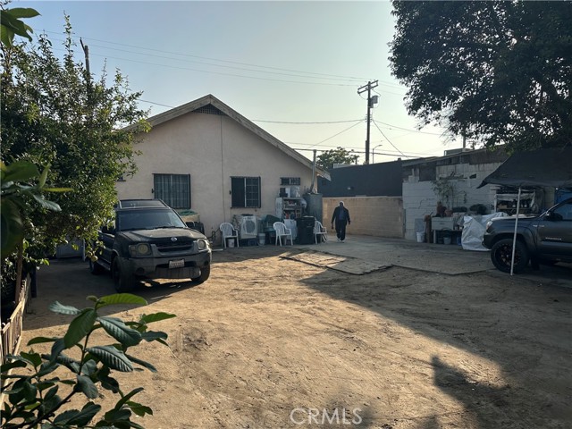 Detail Gallery Image 11 of 18 For 731 W 54th, Los Angeles,  CA 90037 - – Beds | – Baths