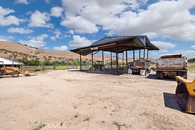 75429 Indian Valley Road, San Miguel CA: https://media.crmls.org/medias/c76b99d9-b46e-4118-89fc-3c187c920e0a.jpg