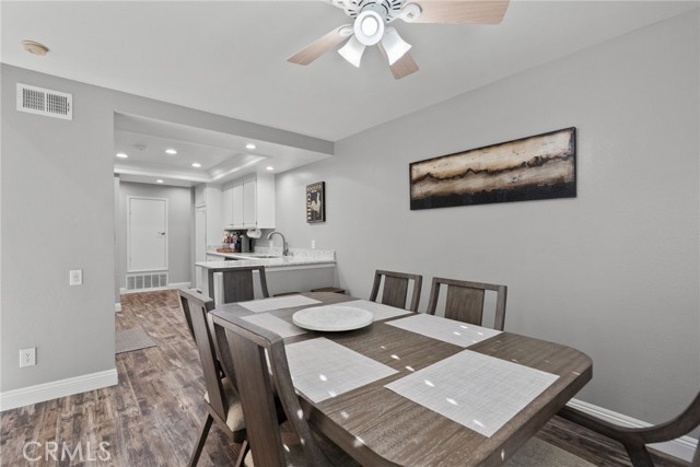 Detail Gallery Image 8 of 33 For 18 Brookdale, Irvine,  CA 92604 - 3 Beds | 2 Baths