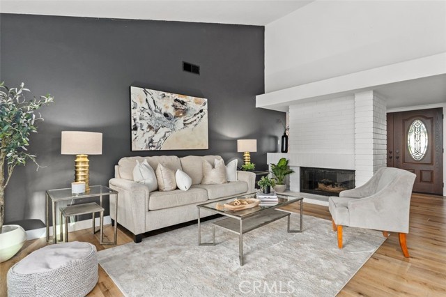 Detail Gallery Image 8 of 32 For 442 S Paseo Real, Anaheim Hills,  CA 92807 - 4 Beds | 2/1 Baths