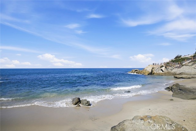 Detail Gallery Image 48 of 53 For 240 Moss St #8,  Laguna Beach,  CA 92651 - 2 Beds | 2 Baths