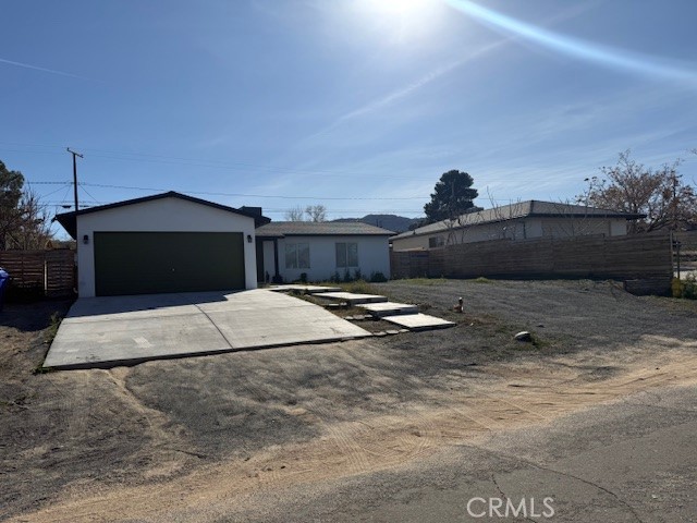 Detail Gallery Image 2 of 20 For 61591 La Jolla, Joshua Tree,  CA 92252 - 3 Beds | 2 Baths