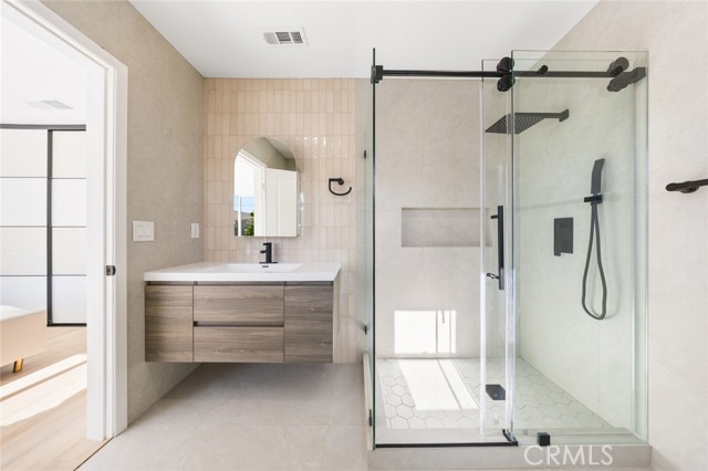 Detail Gallery Image 11 of 26 For 9066 Hermosa, Temple City,  CA 91780 - 5 Beds | 5 Baths