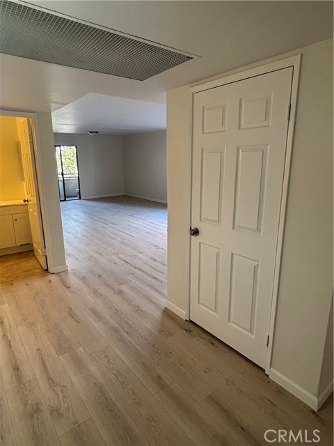 10901 LAUREL CNY BLVD #209, San Fernando CA: https://media.crmls.org/medias/c77030d0-902d-43c4-8f85-b236398ec366.jpg