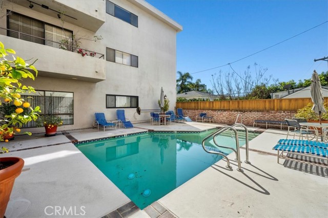 Detail Gallery Image 51 of 52 For 1167 Roxbury Dr #103,  Los Angeles,  CA 90035 - 2 Beds | 4/1 Baths