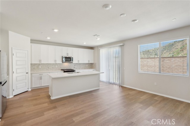 29218 Quarry Way, Lake Elsinore CA: https://media.crmls.org/medias/c771a644-5d53-4568-8e09-bf73a63083f0.jpg