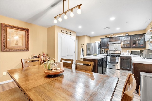 Detail Gallery Image 10 of 31 For 1418 Mandarin, Madera,  CA 93638 - 4 Beds | 2/1 Baths