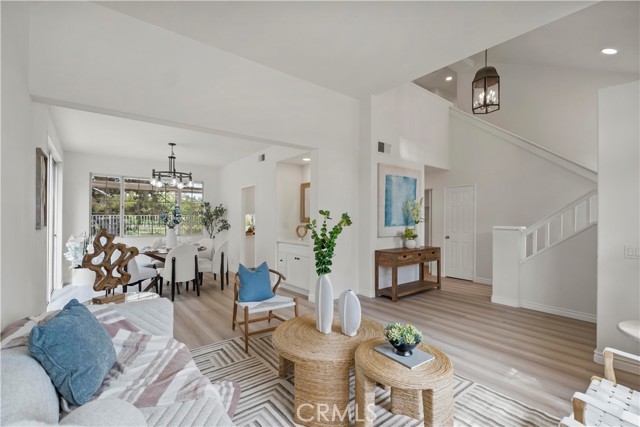 Detail Gallery Image 7 of 54 For 256 N Hickory Branch Ln, Orange,  CA 92869 - 4 Beds | 2/1 Baths