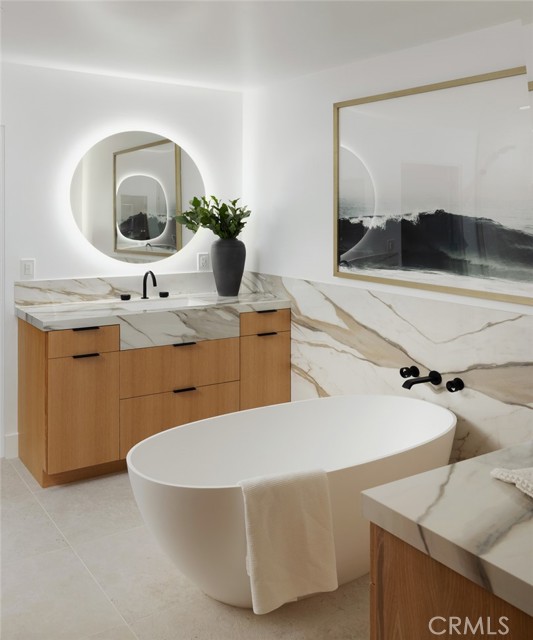 Detail Gallery Image 37 of 72 For 919 Sandcastle R, Corona Del Mar,  CA 92625 - 5 Beds | 4 Baths