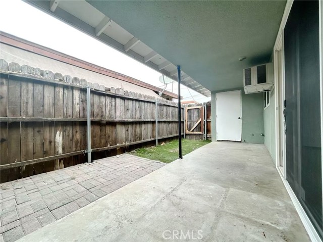 1016 W El Morado Court, Ontario CA: https://media.crmls.org/medias/c7730224-4ea5-462d-9c55-99f565107964.jpg