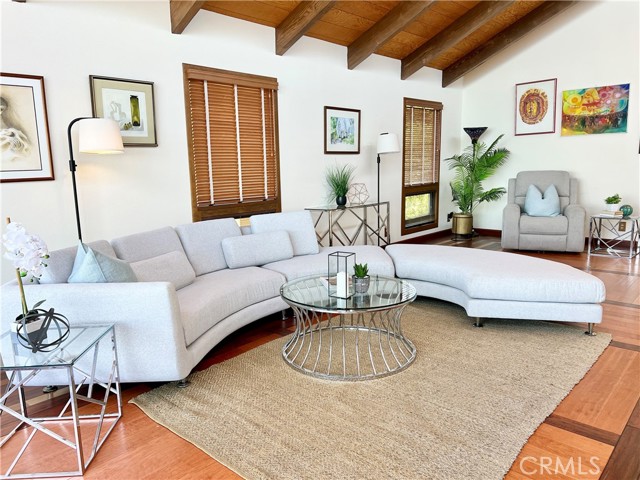 1323 Silvius Avenue, San Pedro CA: https://media.crmls.org/medias/c773be97-db68-48f4-a7a9-6191f561be5c.jpg