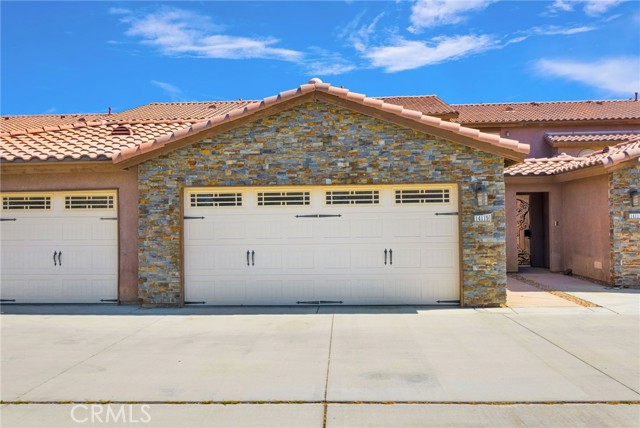 Detail Gallery Image 2 of 50 For 14119 Jicarilla Road, #204, Apple Valley,  CA 92307 - 3 Beds | 2/1 Baths