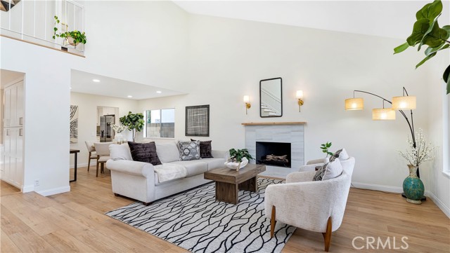 15061 Glass Circle, Irvine CA: https://media.crmls.org/medias/c773f95f-56c8-4731-94ab-00b87af22b7c.jpg