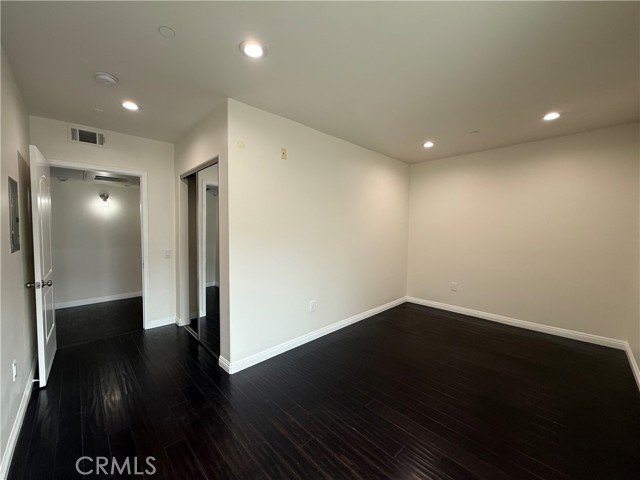 Detail Gallery Image 18 of 30 For 332 S Virgil #201,  Los Angeles,  CA 90020 - 3 Beds | 2 Baths