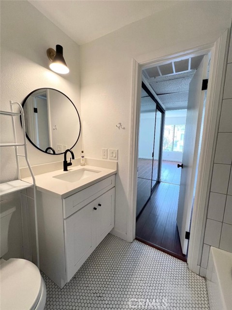 Detail Gallery Image 22 of 29 For 8801 Independence Ave #25,  Canoga Park,  CA 91304 - 1 Beds | 1 Baths
