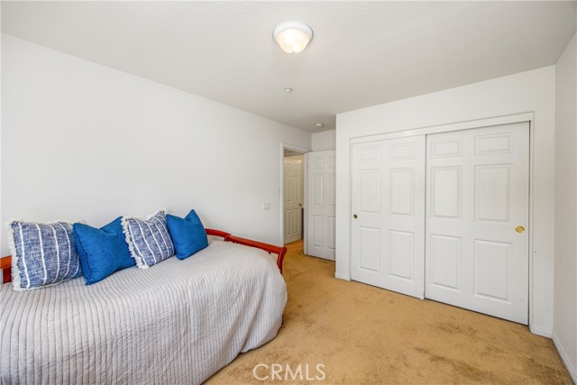 6858 Bacon Lane, Highland CA: https://media.crmls.org/medias/c777f4c0-c118-4af4-bf38-45d40008b94c.jpg