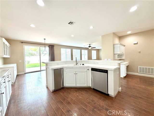 Detail Gallery Image 25 of 63 For 45551 Bayberry Pl, Temecula,  CA 92592 - 5 Beds | 3/1 Baths