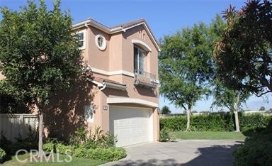 27 Del Carlo, Irvine CA: https://media.crmls.org/medias/c7795774-e17f-43dc-83ab-55dd4015baaa.jpg