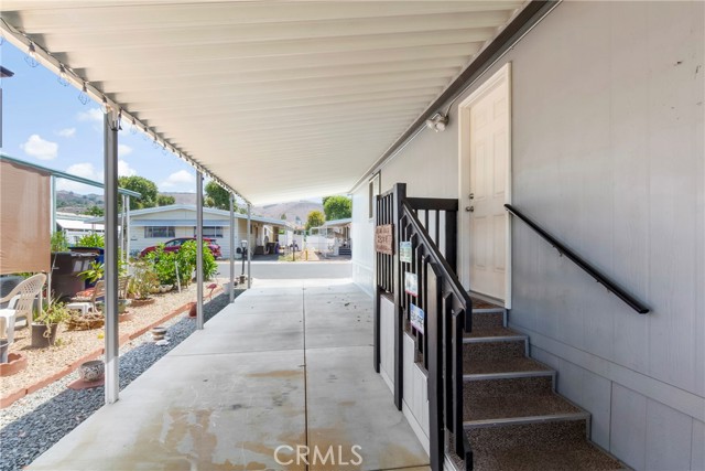 3700 Buchanan Street, Riverside CA: https://media.crmls.org/medias/c7799433-725f-45f6-8492-72f231021249.jpg
