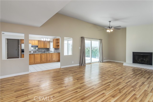 Detail Gallery Image 13 of 29 For 10611 Jordan Ave, Chatsworth,  CA 91311 - 3 Beds | 2/1 Baths