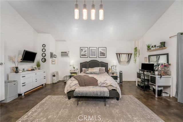 6059 Vantage Avenue, Valley Glen CA: https://media.crmls.org/medias/c77a811e-18bd-48d6-aa47-2e663c47fdd5.jpg