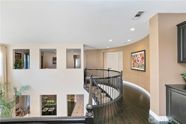 13744 Star Ruby Avenue, Eastvale CA: https://media.crmls.org/medias/c77ab353-0dbd-42b8-8951-610d2b69e39f.jpg