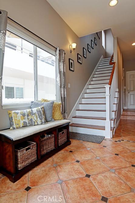 710 Irena Avenue, Redondo Beach, California 90277, 3 Bedrooms Bedrooms, ,2 BathroomsBathrooms,Residential,Sold,Irena,SB15148853