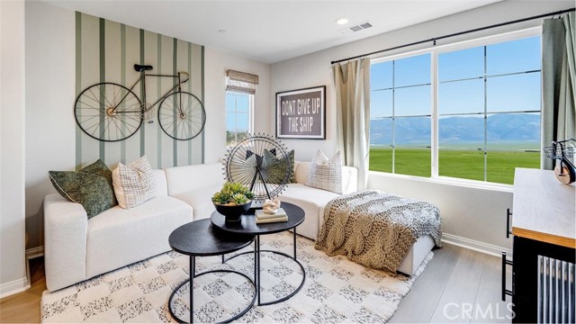 Detail Gallery Image 6 of 20 For 1301 Galaxy Way, Rialto,  CA 92376 - 4 Beds | 3 Baths