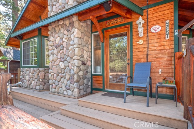 42531 Cedar Ave, Big Bear Lake CA: https://media.crmls.org/medias/c77b85ac-e9fa-43f9-9d18-14d81e709583.jpg