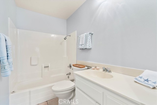 2587 Eagle Circle, Corona CA: https://media.crmls.org/medias/c77c1863-49c0-4b51-9445-97fdc98ab313.jpg