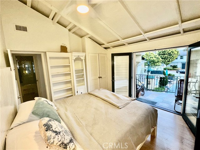 Detail Gallery Image 7 of 35 For 274 3 Diamond St, Laguna Beach,  CA 92651 - 3 Beds | 2/1 Baths