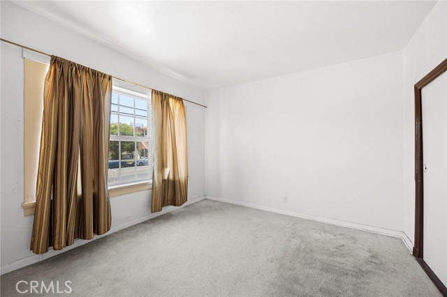 1222 N Virgil Avenue, Los Angeles CA: https://media.crmls.org/medias/c77d9905-2f14-46f4-8730-0b04ef1a7472.jpg