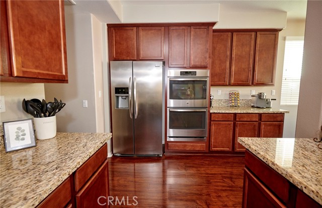 4049 Running Oak Lane, San Bernardino CA: https://media.crmls.org/medias/c77e1d17-e6fe-45f9-89e7-eb401e2764f2.jpg