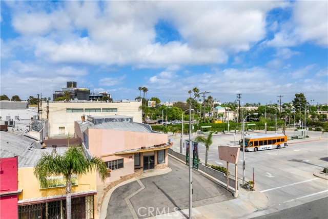 320 S La Brea Avenue, Inglewood, California 90301, ,Commercial Lease,For Rent,320 S La Brea Avenue,CRPW23115772