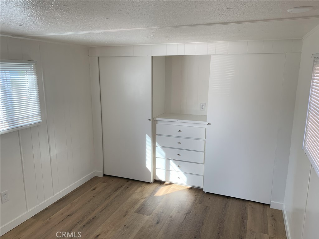 MLS #OC25220939 image #12