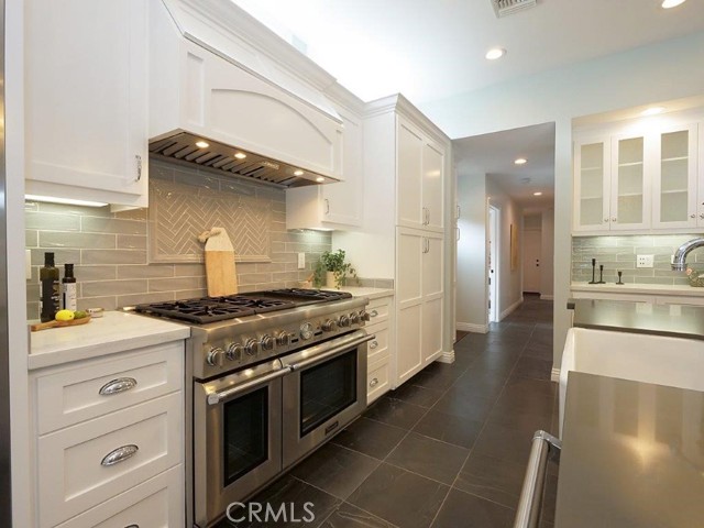 Detail Gallery Image 12 of 50 For 26 Clear Vista Dr, Rolling Hills Estates,  CA 90274 - 4 Beds | 4/1 Baths