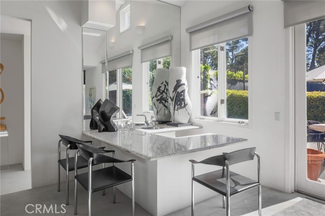 4219 Tarzana Estates Drive, Tarzana CA: https://media.crmls.org/medias/c77f3159-9b9b-43cd-bd37-6d6e3a8d409b.jpg