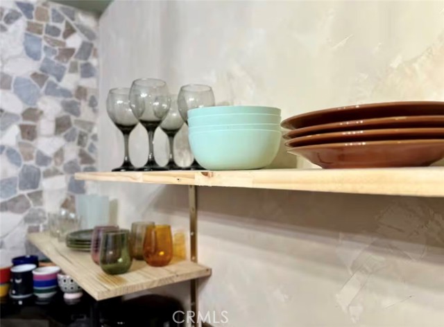 Detail Gallery Image 7 of 19 For 33064 Arrowbear, Running Springs,  CA 92382 - 1 Beds | 1 Baths