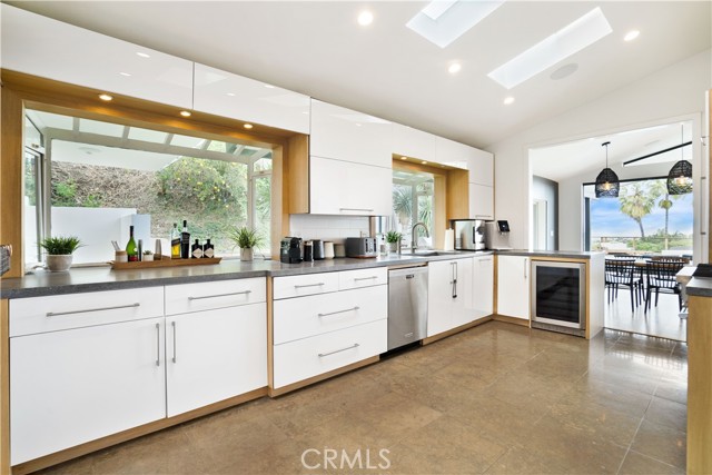 Detail Gallery Image 15 of 65 For 11308 Dona Teresa Dr, Studio City,  CA 91604 - 5 Beds | 4 Baths