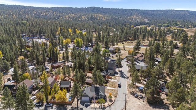 534 Highland, Big Bear Lake CA: https://media.crmls.org/medias/c782a3eb-193d-4e85-8af1-b7851d8eea08.jpg