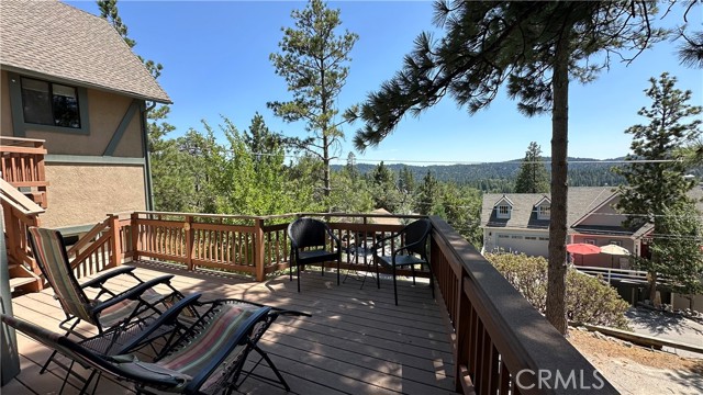 Detail Gallery Image 2 of 26 For 27808 Alpen Dr, Lake Arrowhead,  CA 92352 - 4 Beds | 3/1 Baths