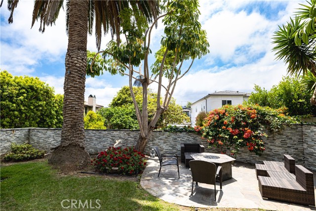1036 Palos Verdes Boulevard, Redondo Beach CA: https://media.crmls.org/medias/c7831b93-e8c8-47a3-9b5f-5ec030ad6ad0.jpg