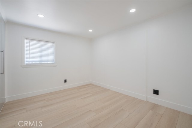 9830 Foothill Boulevard, Sylmar CA: https://media.crmls.org/medias/c7836301-f5df-4448-9e63-71a6251e7146.jpg