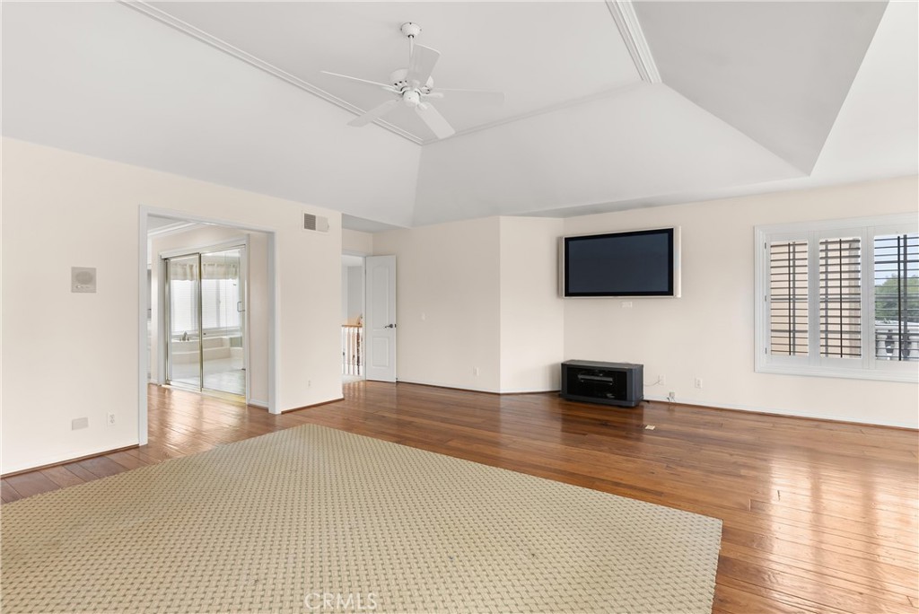 C7837992 5e50 4545 8992 36fa5f9af625