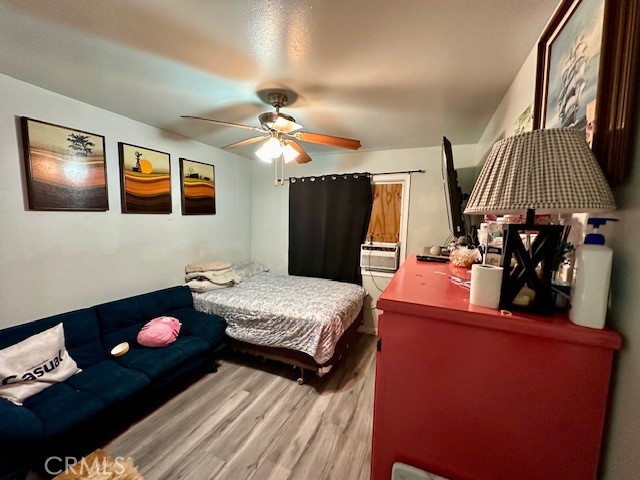Detail Gallery Image 11 of 18 For 10621 Kalmia St, Los Angeles,  CA 90002 - 4 Beds | 2 Baths