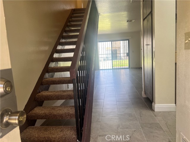 936 Fairway Drive, Colton CA: https://media.crmls.org/medias/c7841e7f-250d-4234-9a0c-2247aea7b45f.jpg