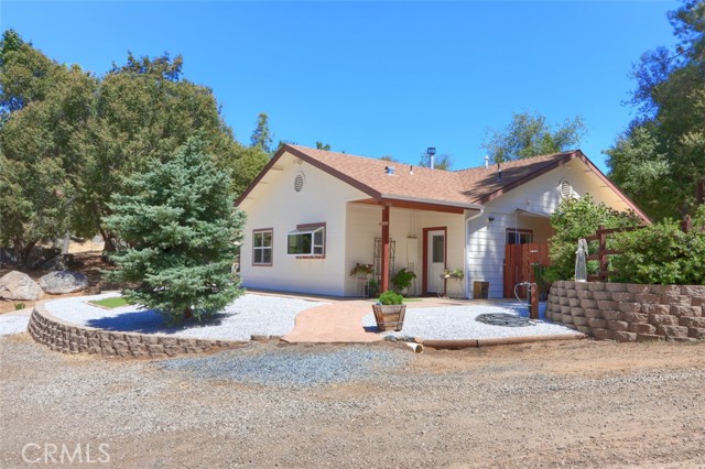 Detail Gallery Image 3 of 61 For 5722 Darrah Rd, Mariposa,  CA 95338 - 3 Beds | 2 Baths